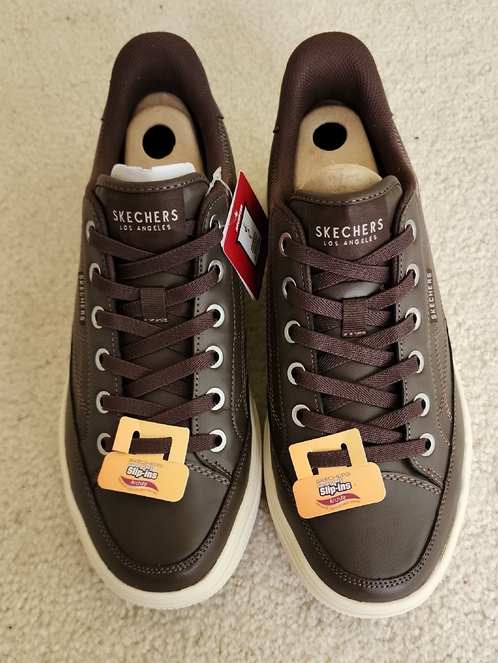 Brand New Mens Skechers Chocolate Brown Dura Leather Arch Fit Slip-in Sneakers